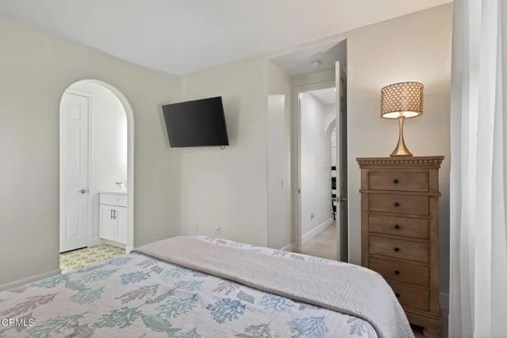 48-web-or-mls-UpmarketMedia-2035Lon-079