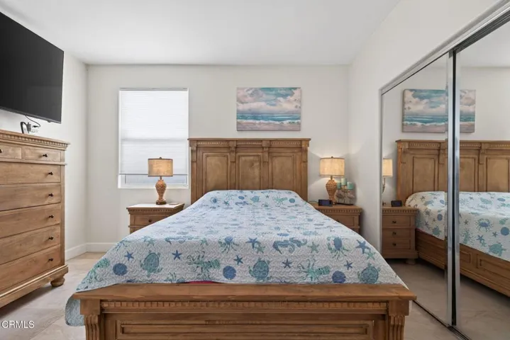 39-web-or-mls-UpmarketMedia-2035Lon-053