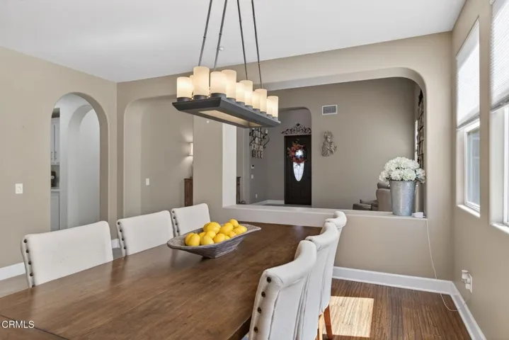 14-web-or-mls-UpmarketMedia-2035Lon-134