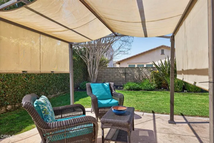 62-web-or-mls-UpmarketMedia-2035Lon-170