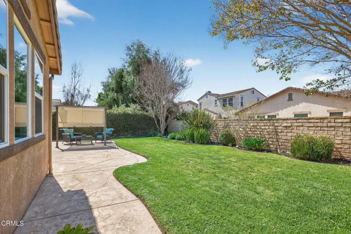 56-web-or-mls-UpmarketMedia-2035Lon-164