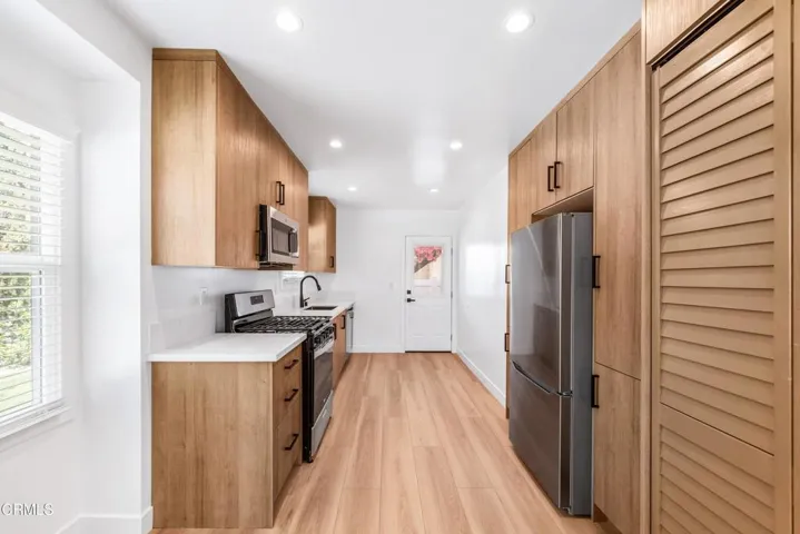 028_1258_mariposa_units_a_thru_e-151_191