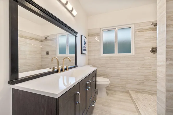 42-web-or-mls-8M4A3613