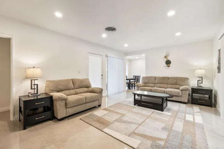 32-web-or-mls-8M4A3556