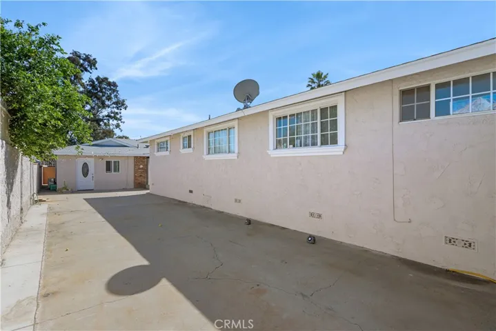 9257 Palmetto, Fontana, California 92335