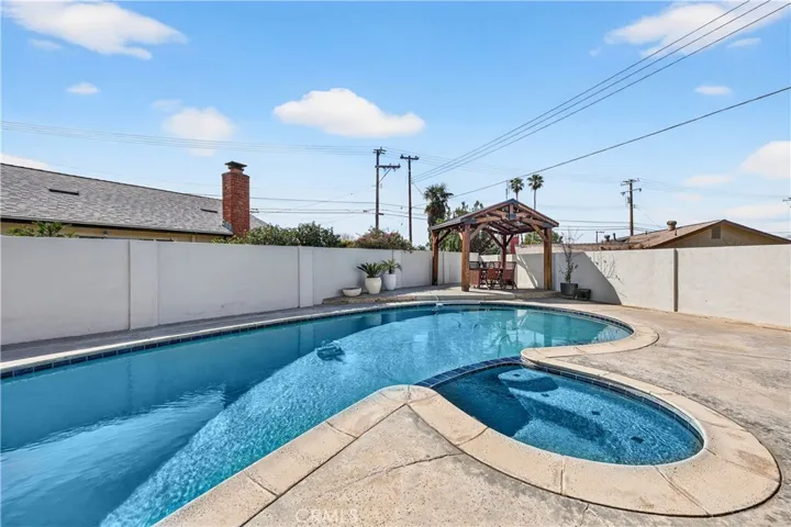 12671 Hollyglen, Riverside, California 92503