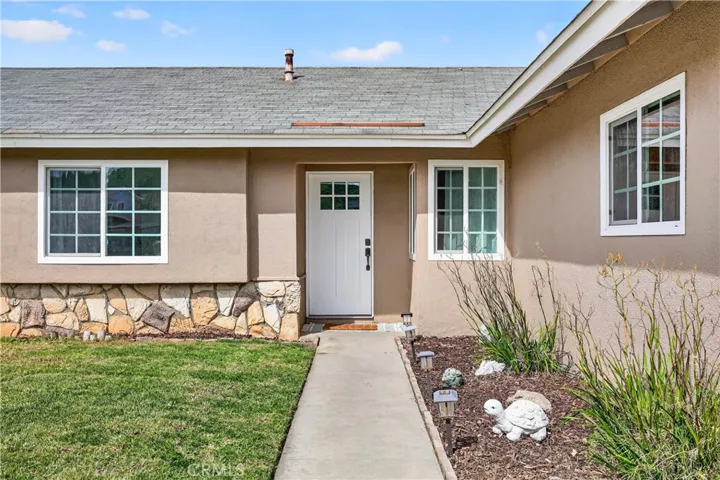 12671 Hollyglen, Riverside, California 92503