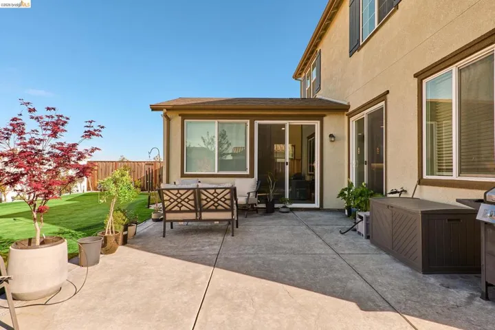 View of patio featuring outdoor lounge area