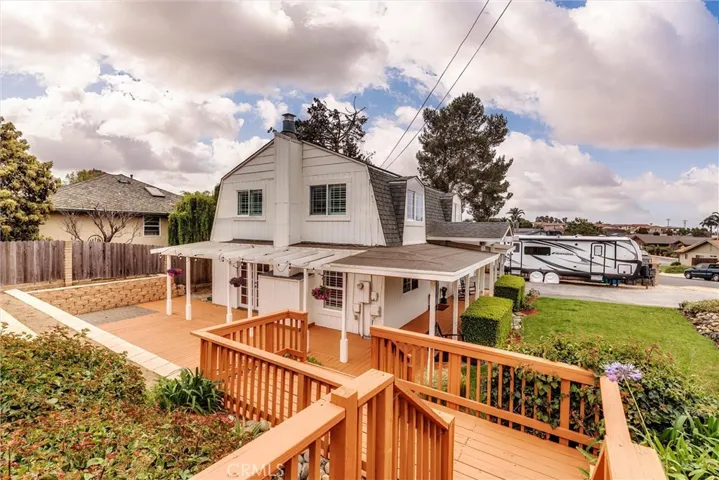 Side view of home from Farroll.