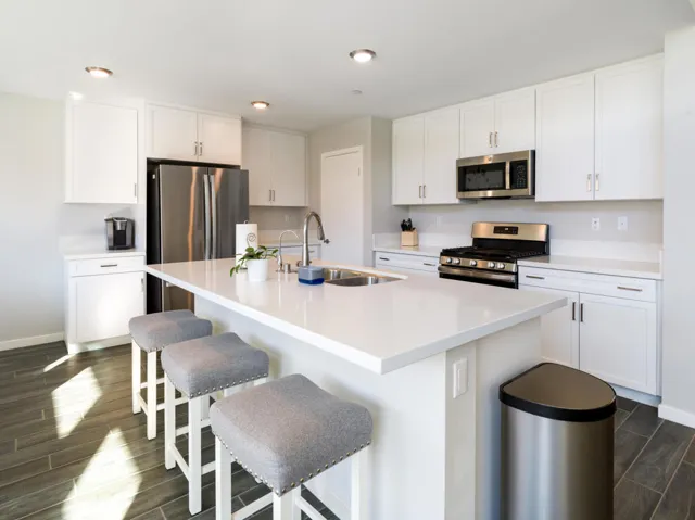 Sylvanus Drive DHS-14