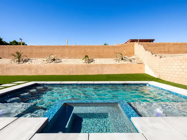 Sylvanus Drive DHS-55