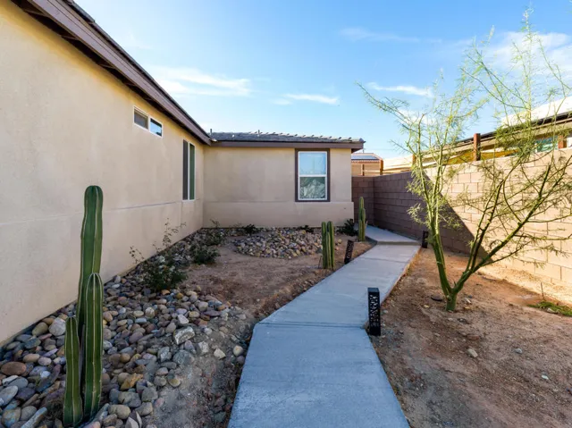 Sylvanus Drive DHS-52