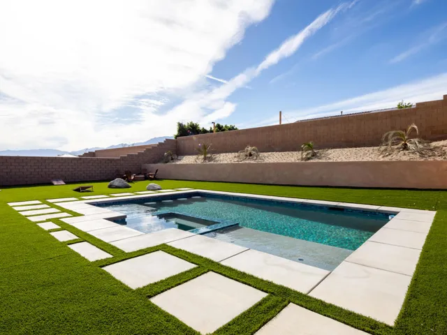 Sylvanus Drive DHS-60