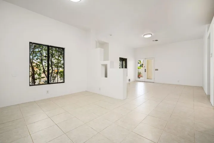 16-web-or-mls-HPEisenhower_OPMG_0326_016