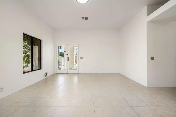 21-web-or-mls-HPEisenhower_OPMG_0326_021
