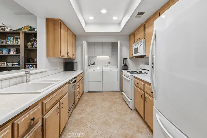 includes indoor laundry