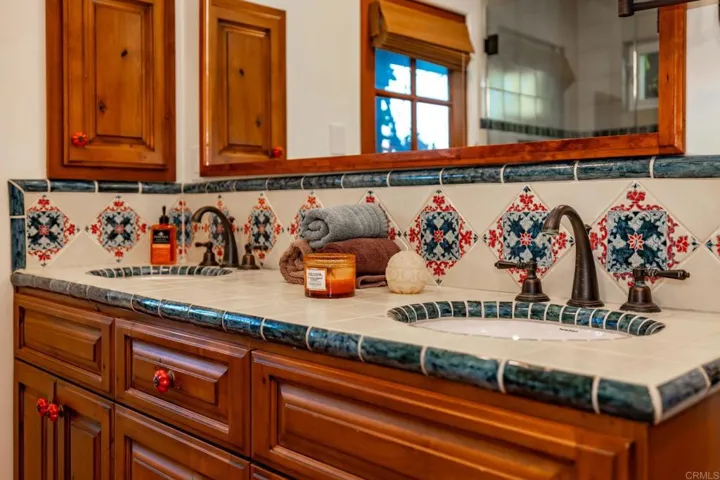 PRIMARY DOUBLE SINK