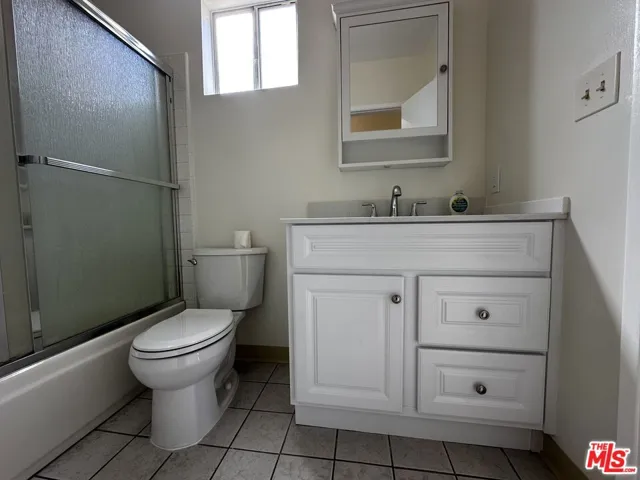 12779 Venice Boulevard, Los Angeles, California 90066