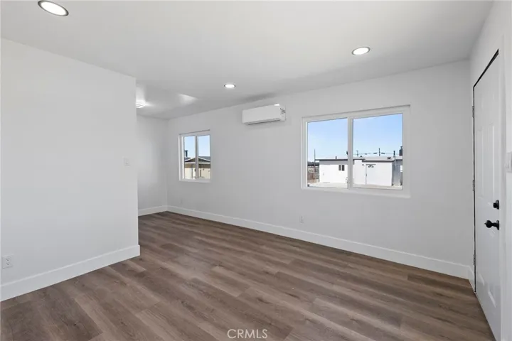 Back unit living room