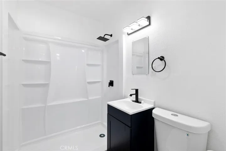 Back unit bathroom