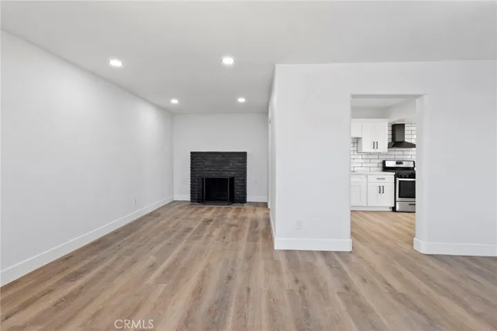 Front unit living area