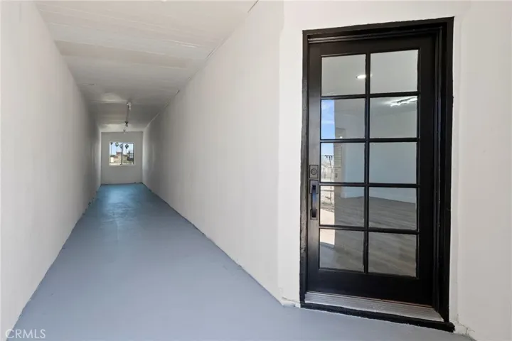 Front unit entrance