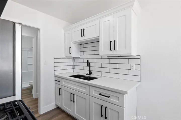 Back unit kitchen