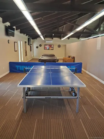 Community ping pong and pool tables!