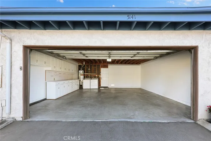 Garage Interior - with Laundry