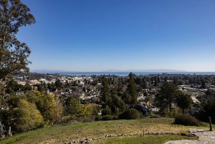 535 Highland Avenue, Santa Cruz, California 95060