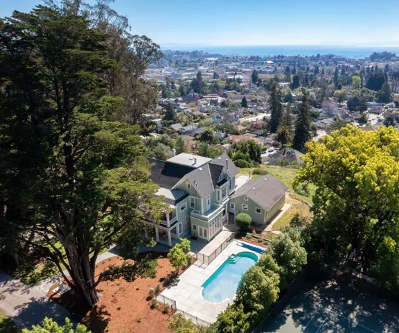 535 Highland Avenue, Santa Cruz, California 95060