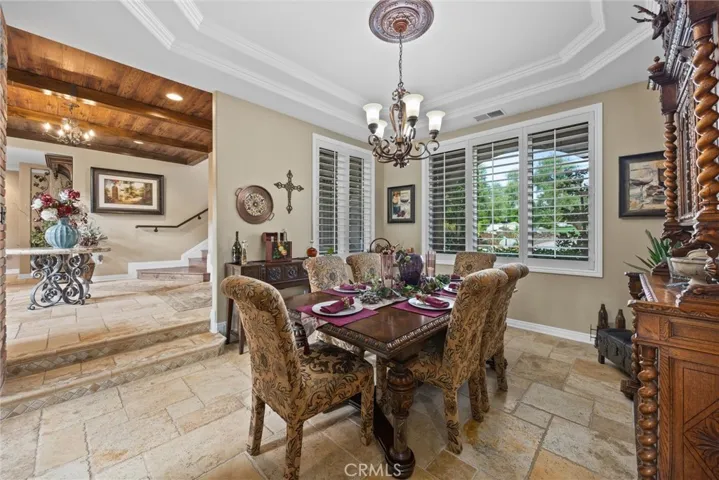 Formal diningroom