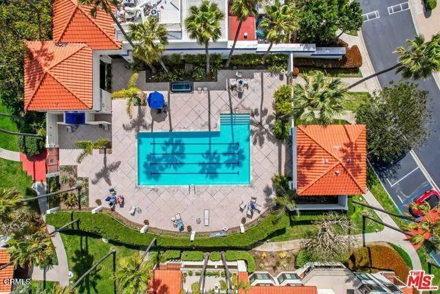lap pool drone 2025