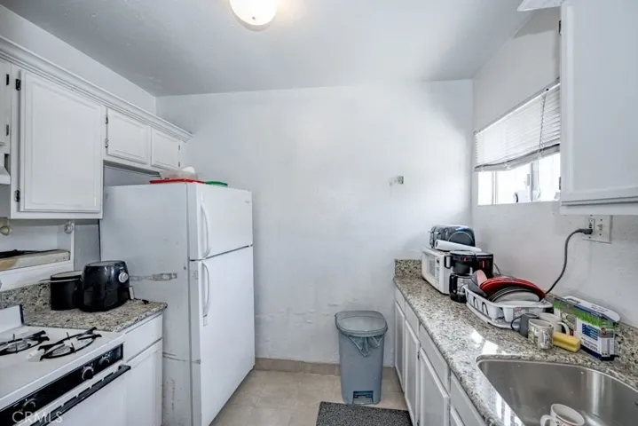 Guest Unit Kitchen