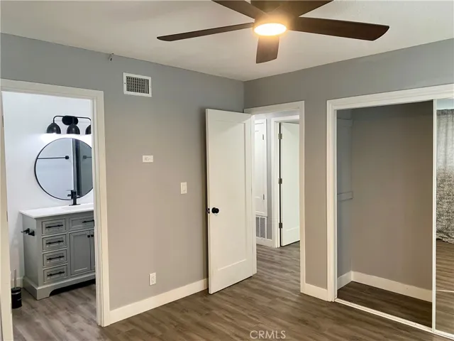 primary bedroom en suite