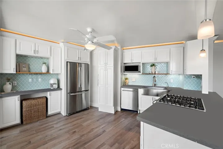 With Stainless Steel Appliances