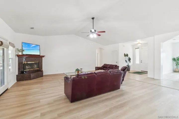 Open floor plan homes Ramona