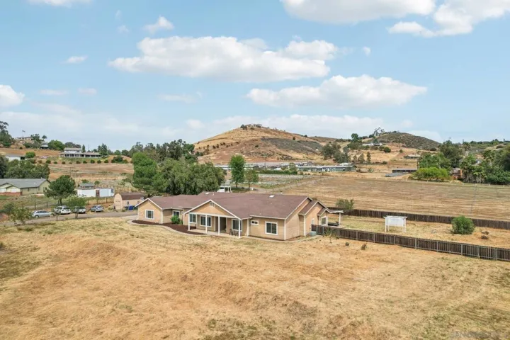 1346 Wilson Rd, Ramona, California 92065