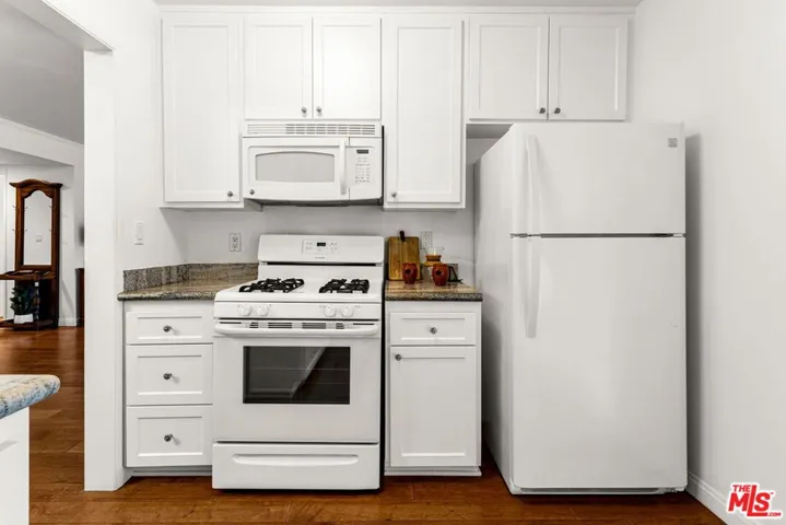 922 14th Sreet 111, Santa Monica, California 90403
