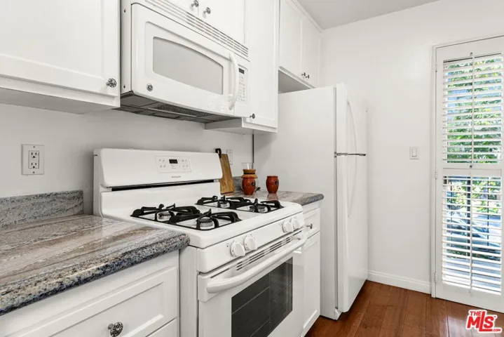 922 14th Sreet 111, Santa Monica, California 90403