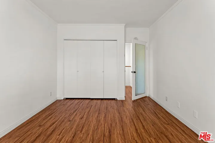 with good closet space