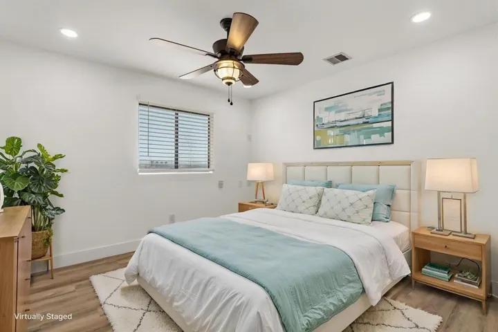 23-web-or-mls-20 virtually staged