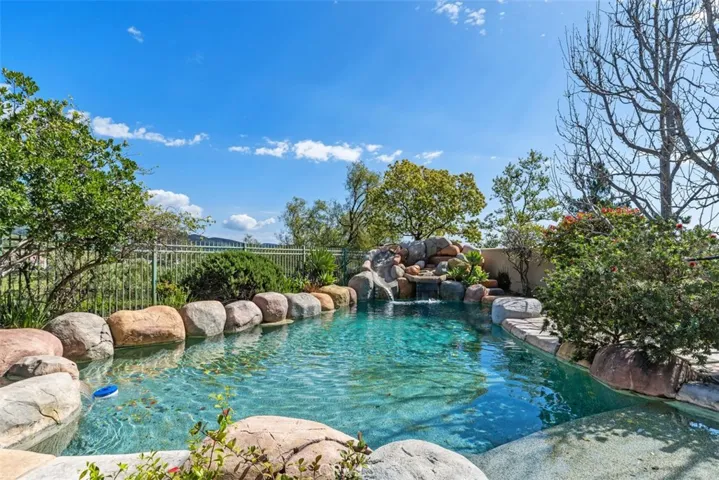 2 Muirfield, Rancho Santa Margarita, California 92679