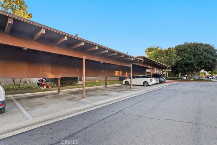 CARPORT