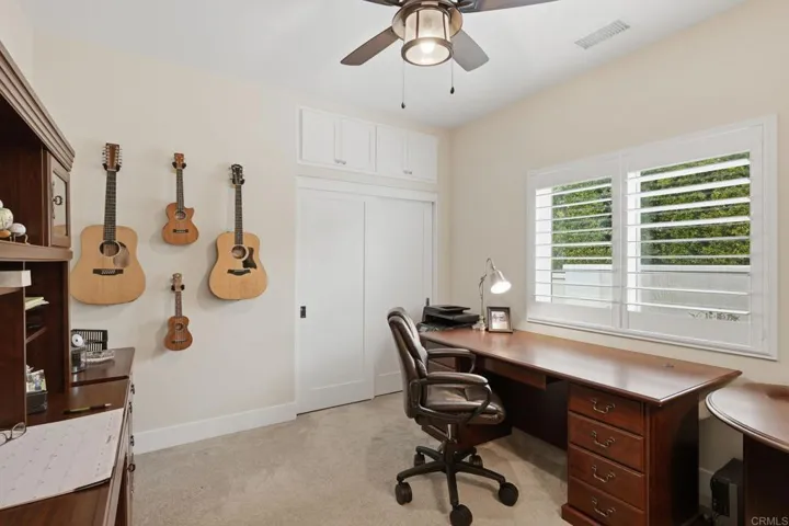 Bedroom/Office