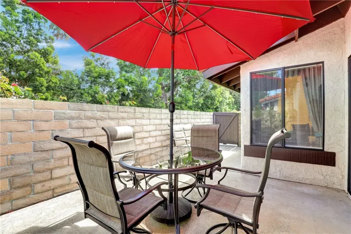 Patio - pic 2
