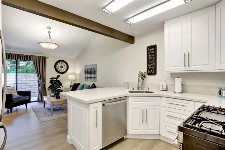 Kitchen - Pic 3