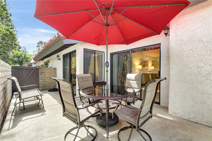 Patio - pic 1