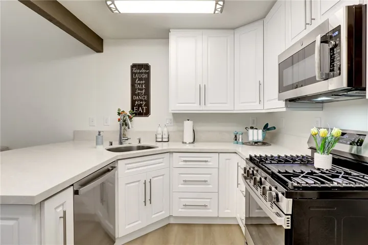 Kitchen - Pic 2