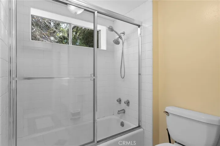 Bedroom 2 ensuite